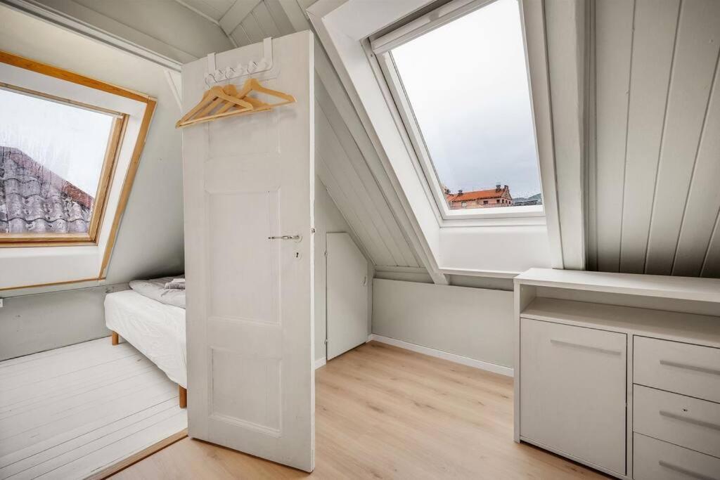 Dinbnb Homes I 4-bedroom Historical House In Romantic Surroundings Ferienhaus