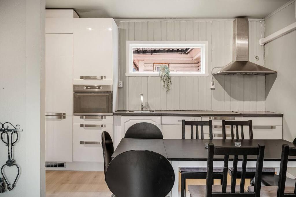 Ferienhaus Dinbnb Homes I 4-bedroom Historical House In Romantic Surroundings *