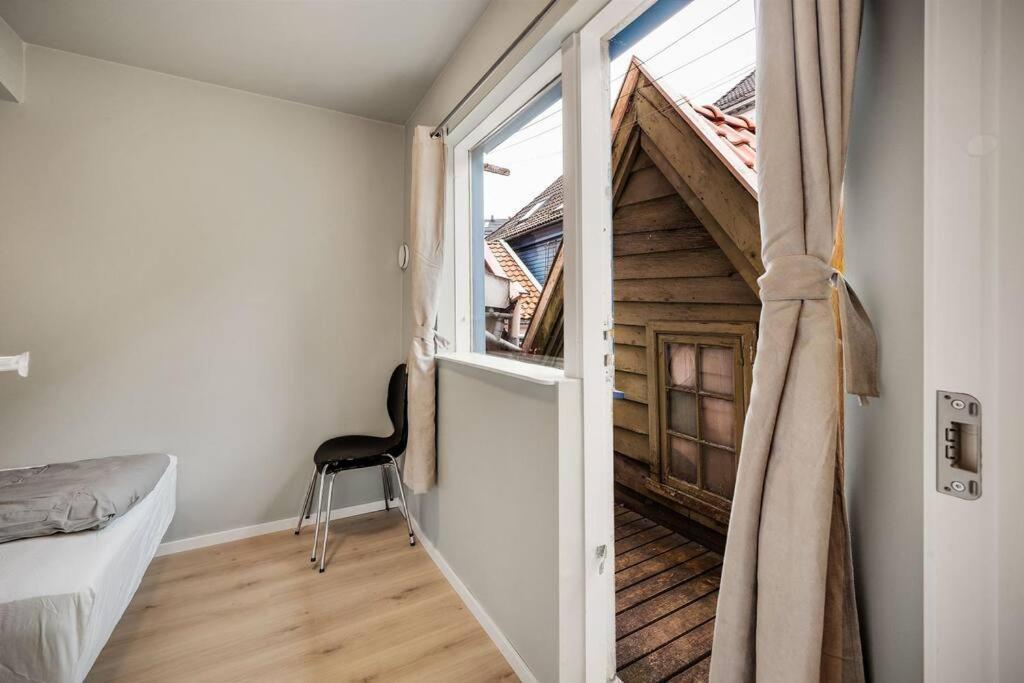 Ferienhaus Dinbnb Homes I 4-bedroom Historical House In Romantic Surroundings *