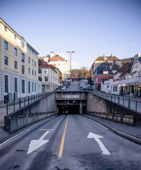 Ferienhaus Dinbnb Homes I 4-bedroom Historical House In Romantic Surroundings